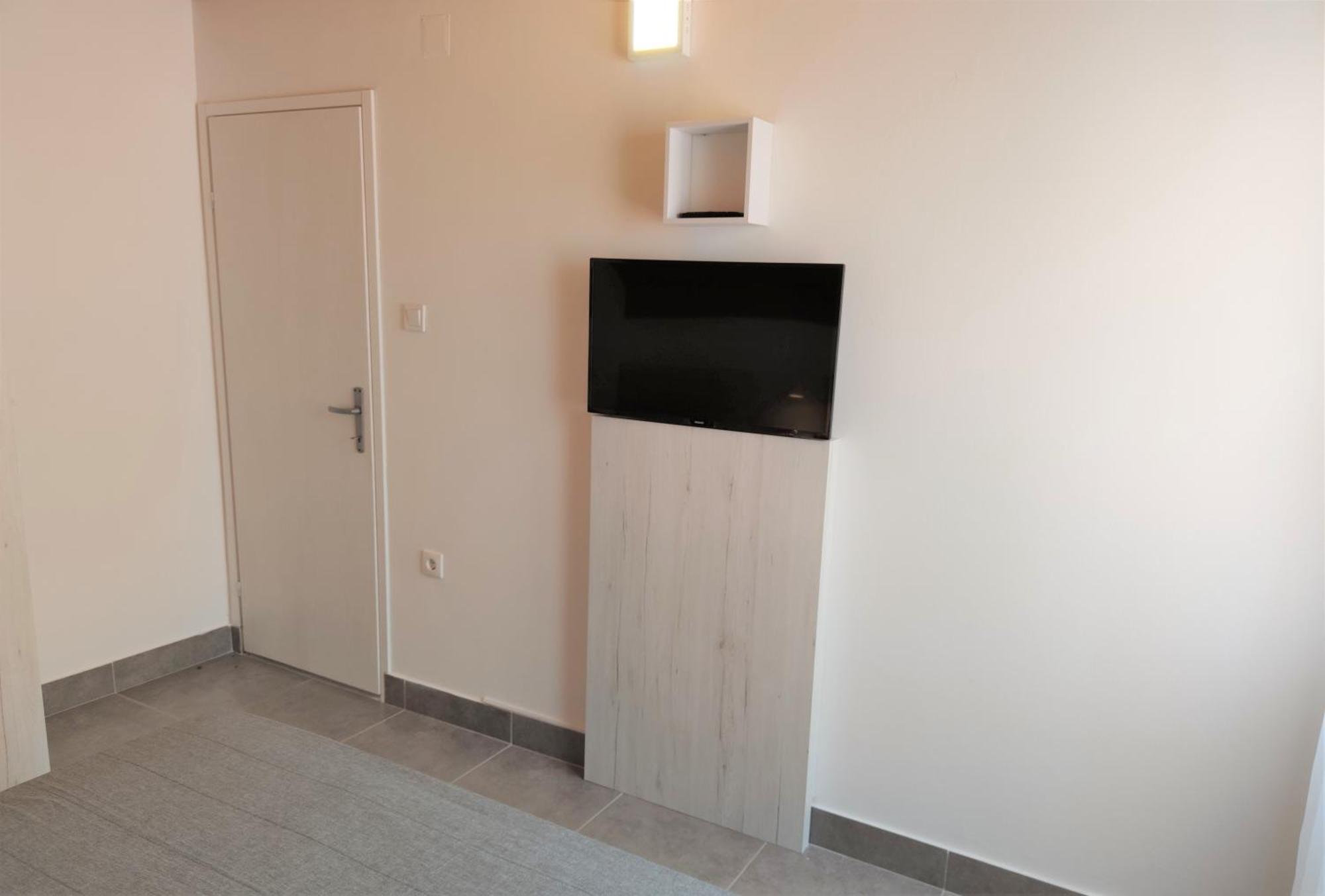 Apartments Rak Vis Quarto foto